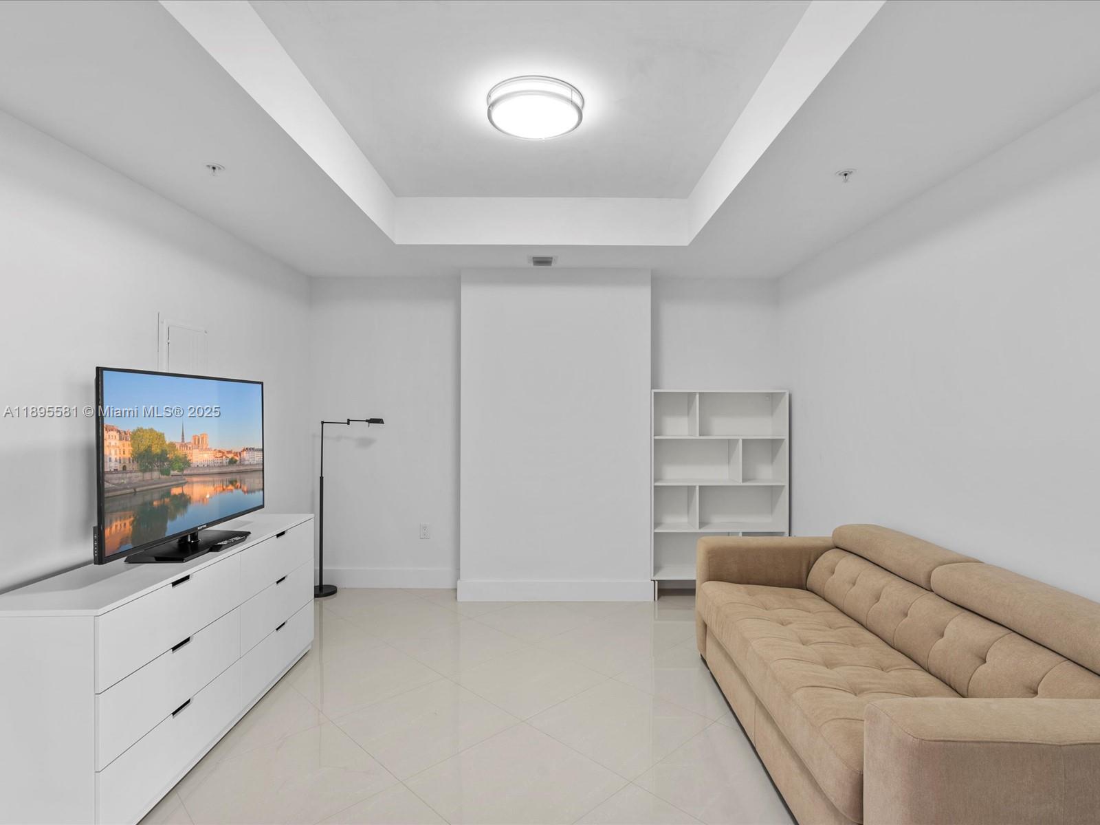 Photo of 17301 Biscayne Blvd  #1704, North Miami Beach, Florida, 33160 -