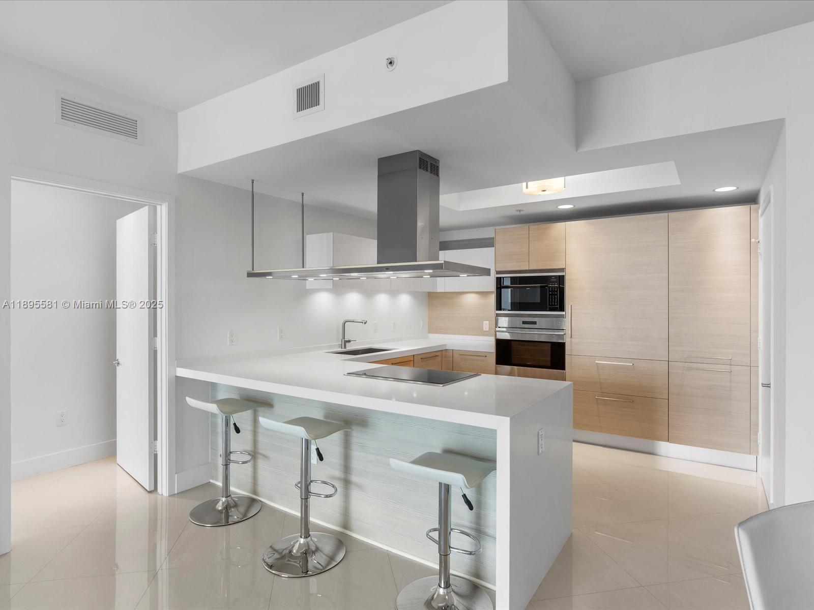 Photo of 17301 Biscayne Blvd  #1704, North Miami Beach, Florida, 33160 -