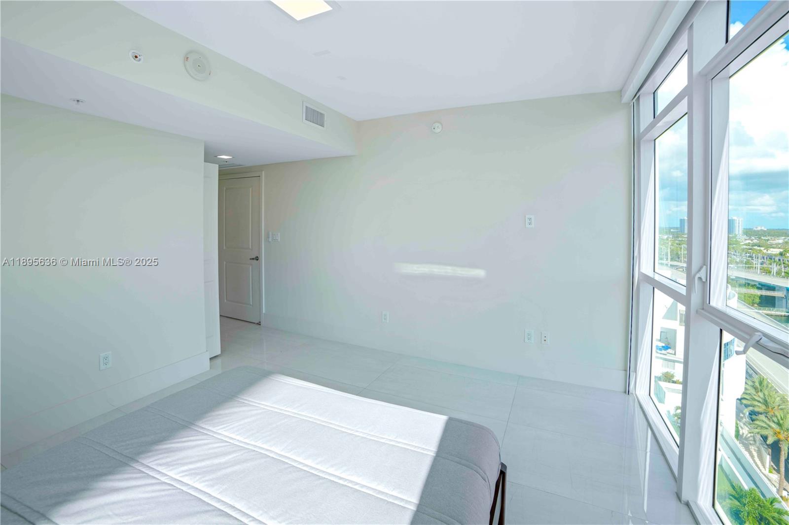 Photo of 400 Sunny Isles Blvd  #1408, Sunny Isles Beach, Florida, 33160 - 