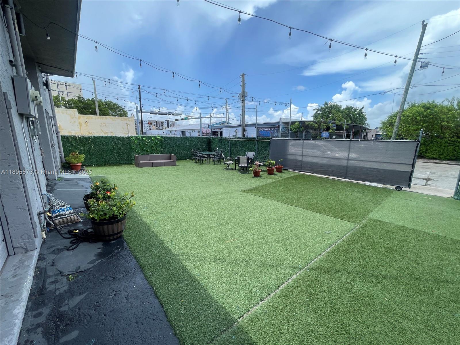 See details / sq. ft. $ 2025-10-14 0 Photo