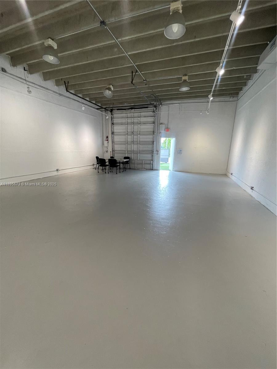 See details / sq. ft. $ 2025-10-14 0 Photo