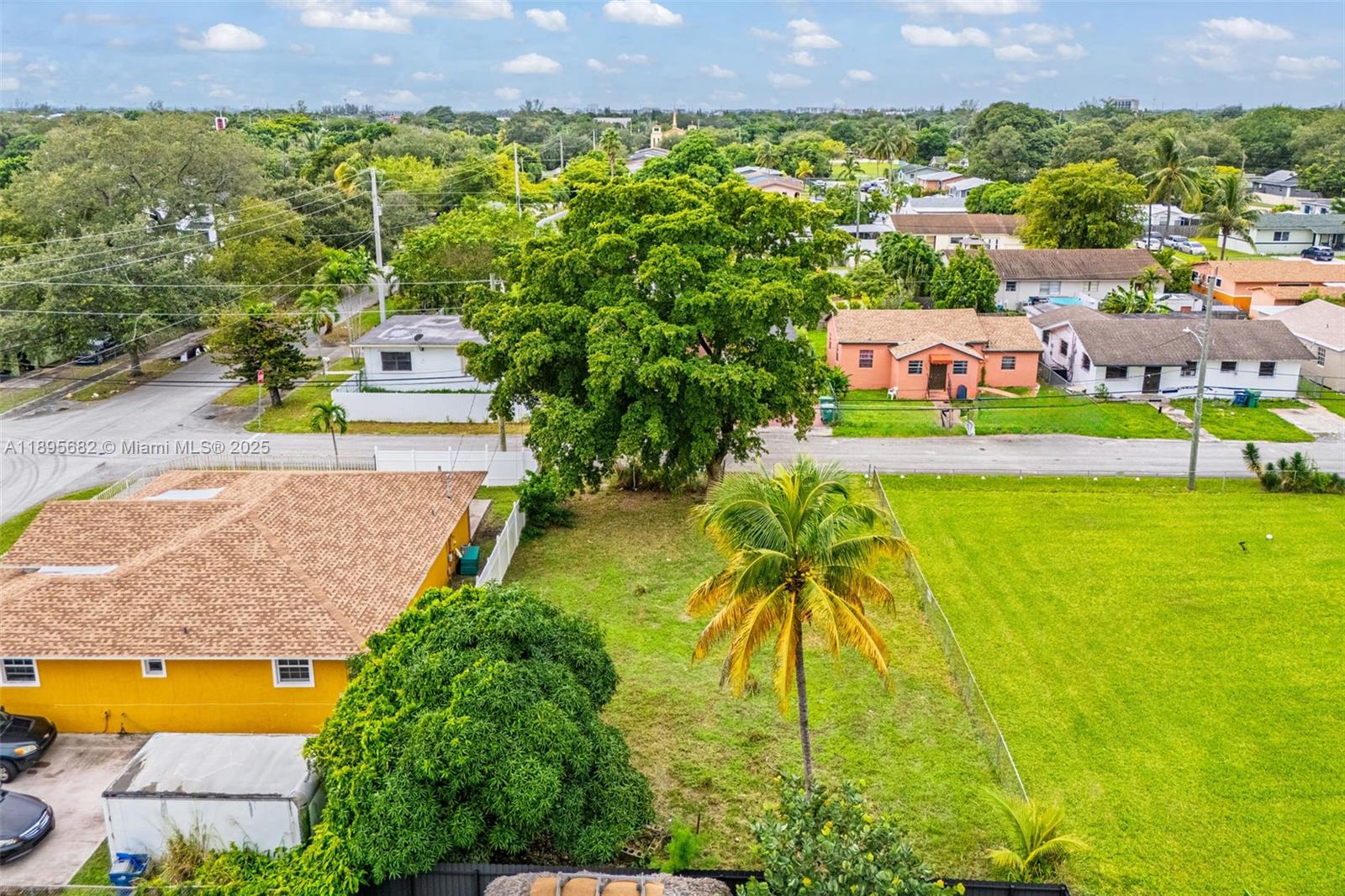 See details / sq. ft. $ 2025-10-16 0 Photo