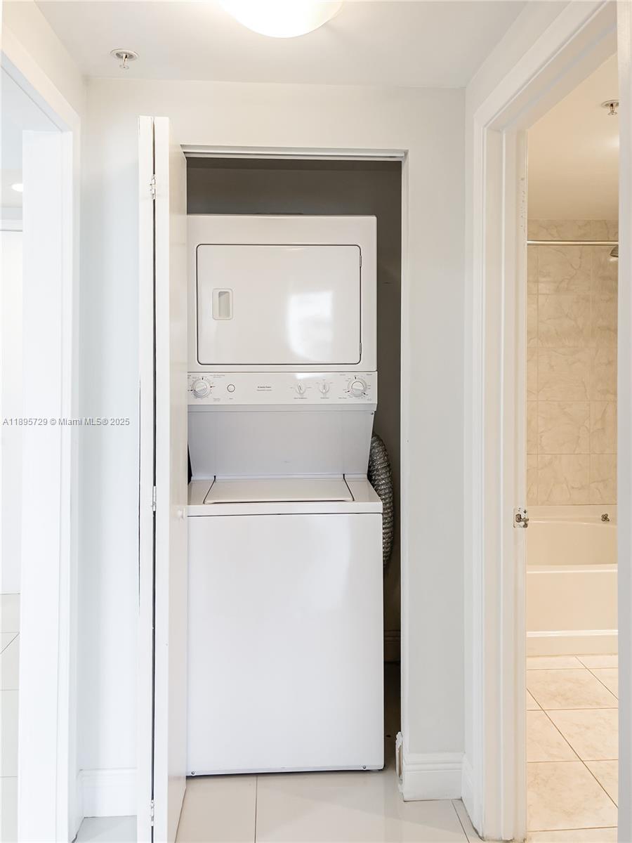 Photo of 18800 29th Ave #607, Aventura, Florida, 33180 - Washer & Dryer in Unit