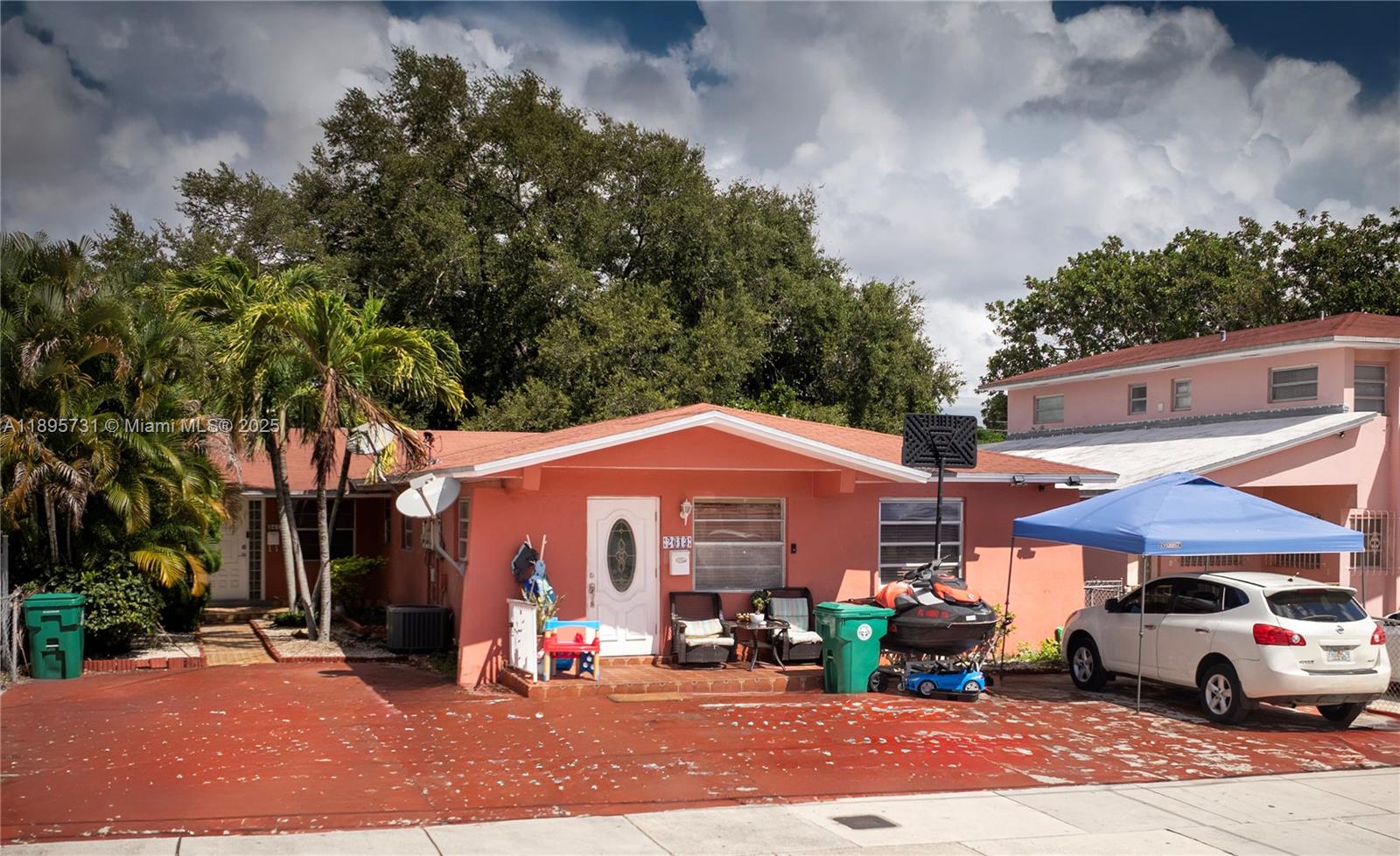   /  2652 sq. ft. $ 2025-10-14 0 Photo