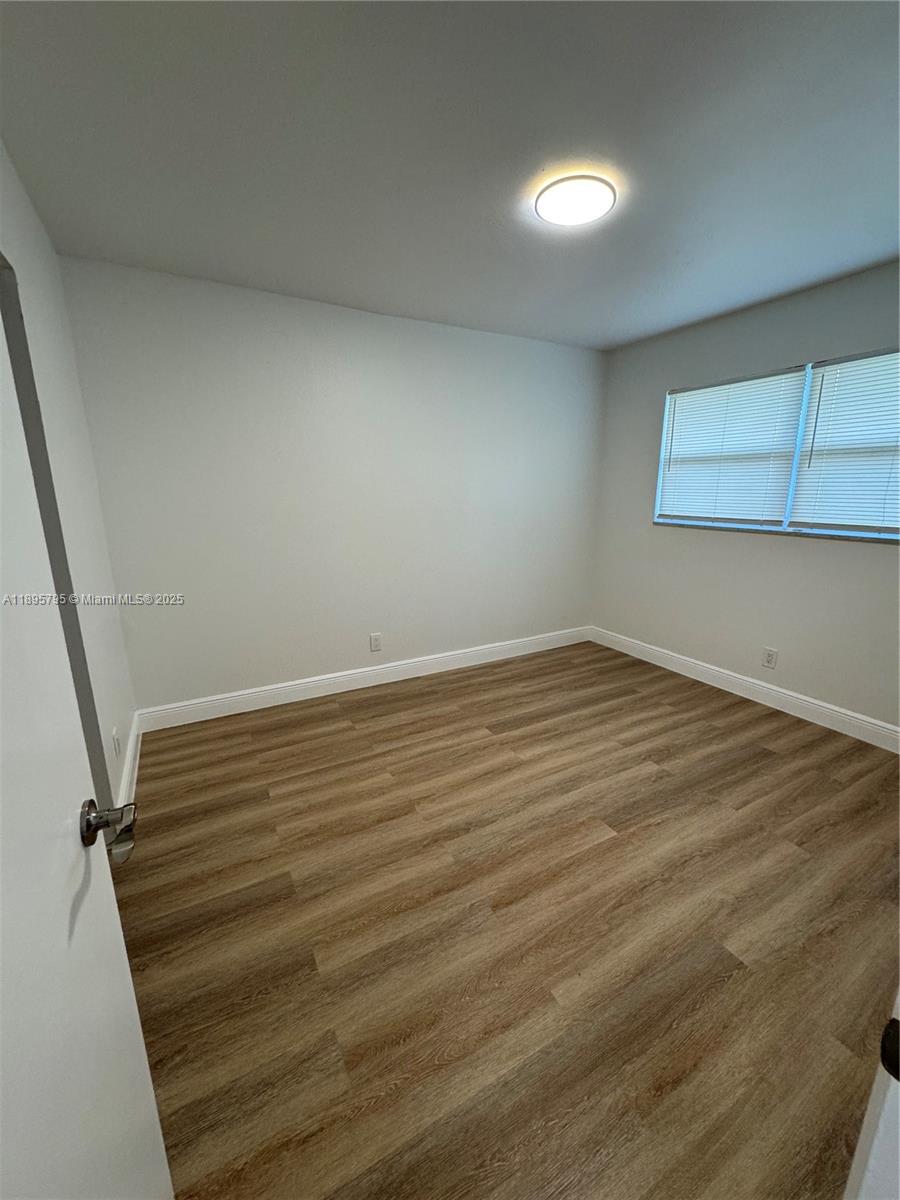 See details / 3296 sq. ft. $ 2025-10-14 0 Photo