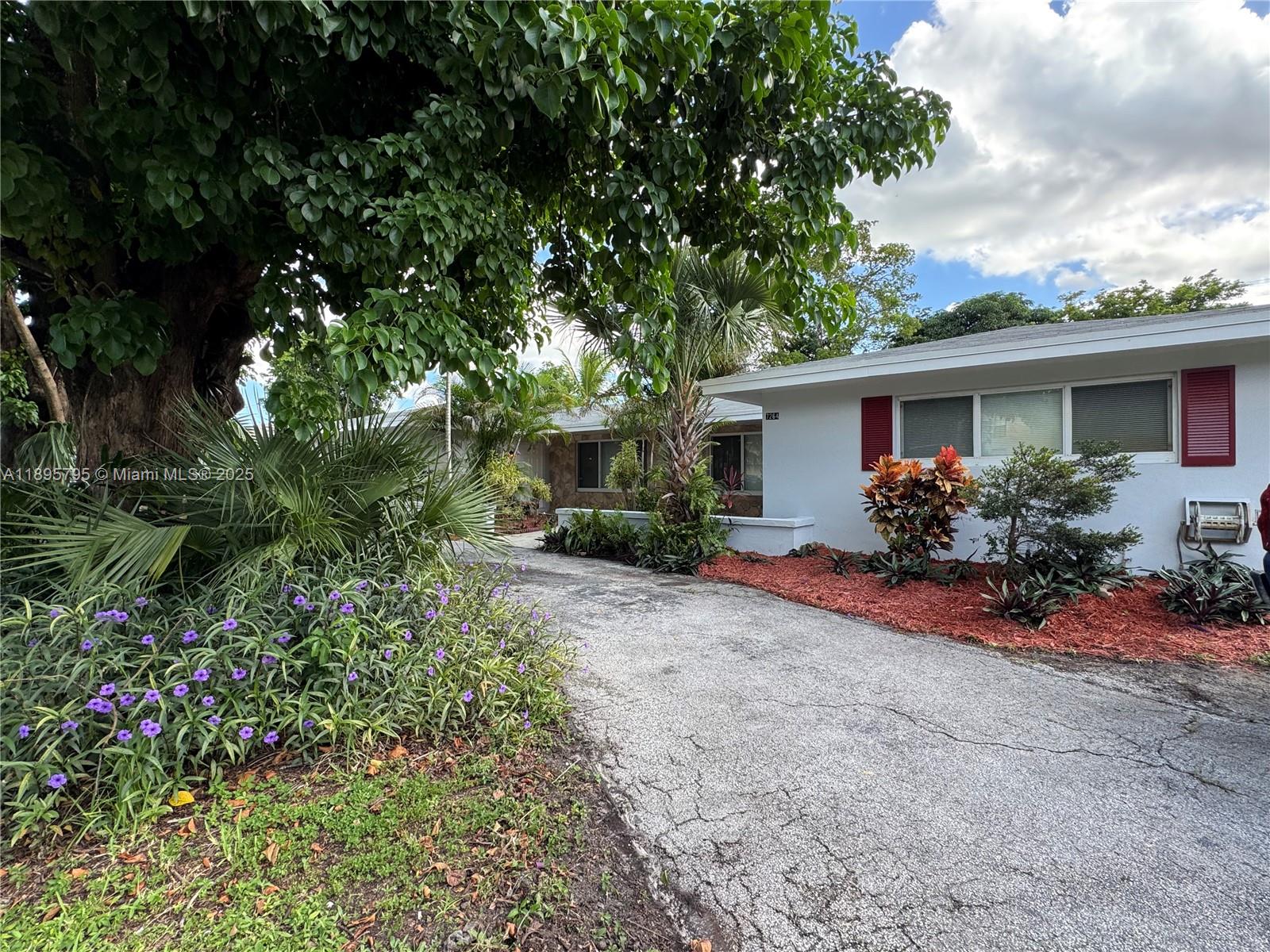 See details / 3296 sq. ft. $ 2025-10-14 0 Photo