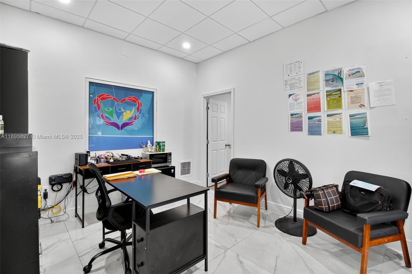 See details 21 / 22 / sq. ft. $ 2025-10-14 0 Photo