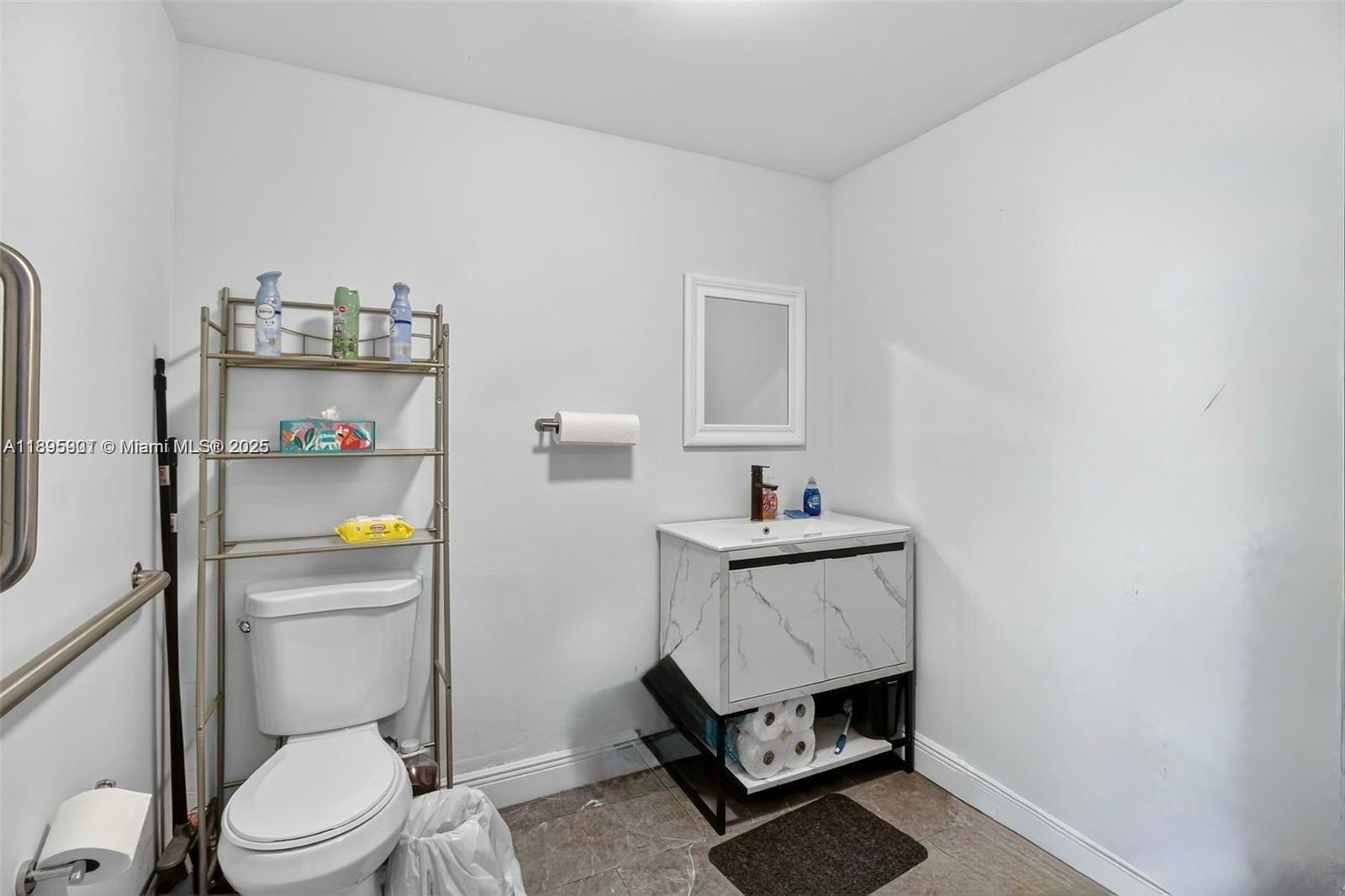 Ver detalles   /   sq. ft. $ 2025-10-14 0 foto