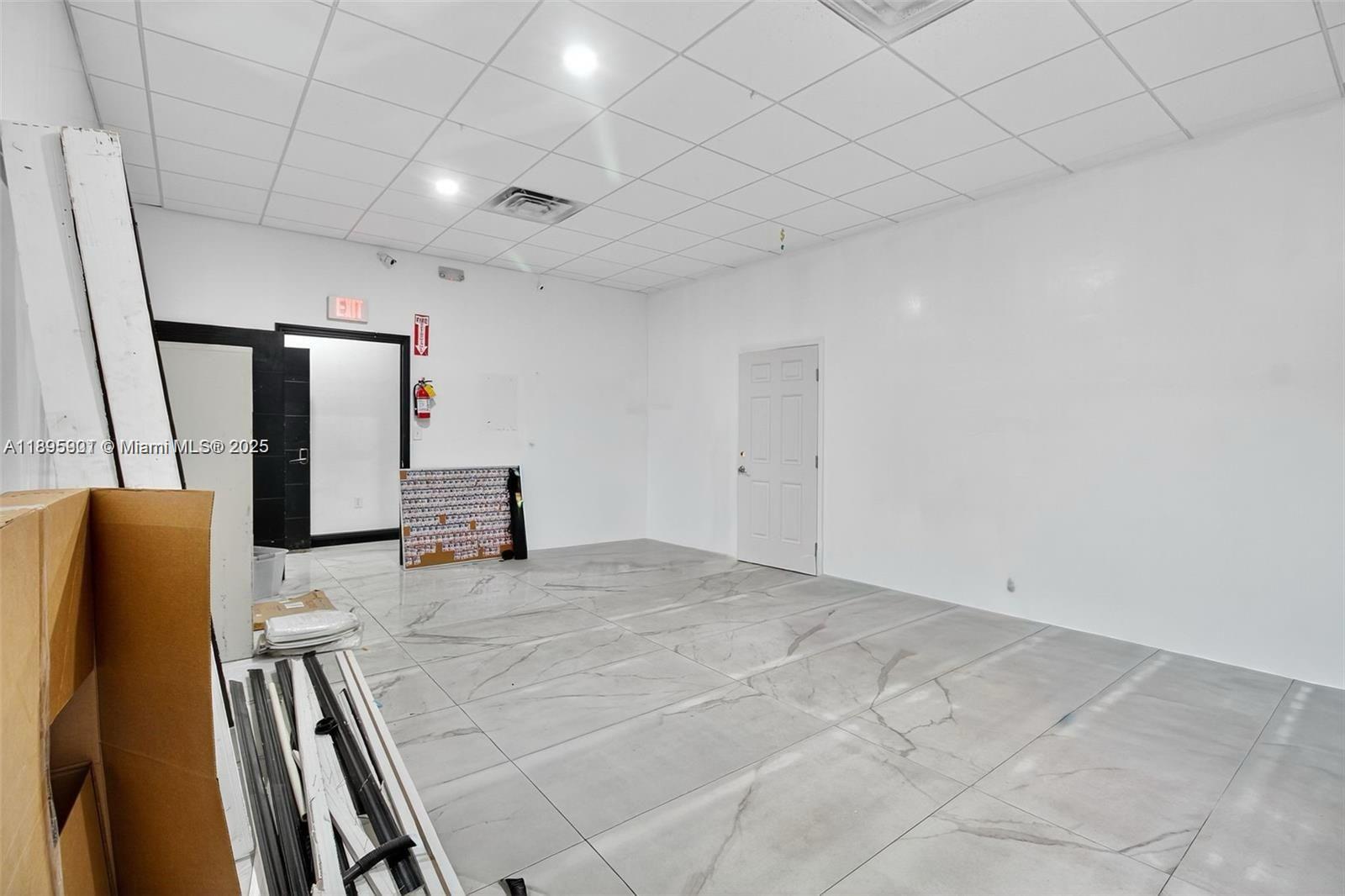 Ver detalles   /   sq. ft. $ 2025-10-14 0 foto