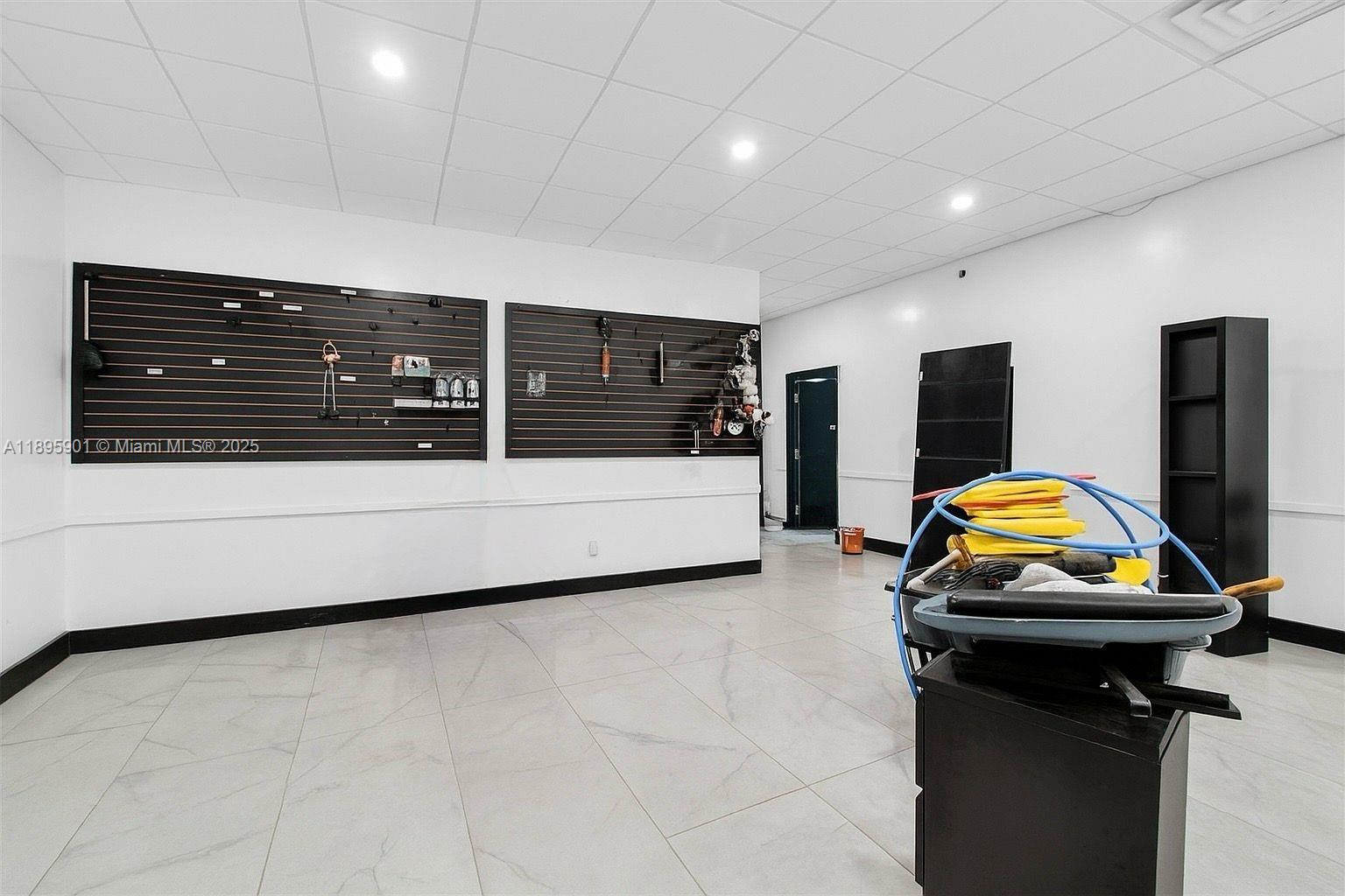 Ver detalles   /   sq. ft. $ 2025-10-14 0 foto