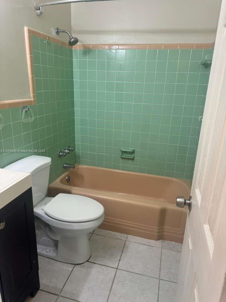   /  2221 sq. ft. $ 2025-10-14 0 Photo