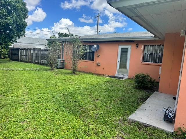 See details / 2221 sq. ft. $ 2025-10-14 0 Photo
