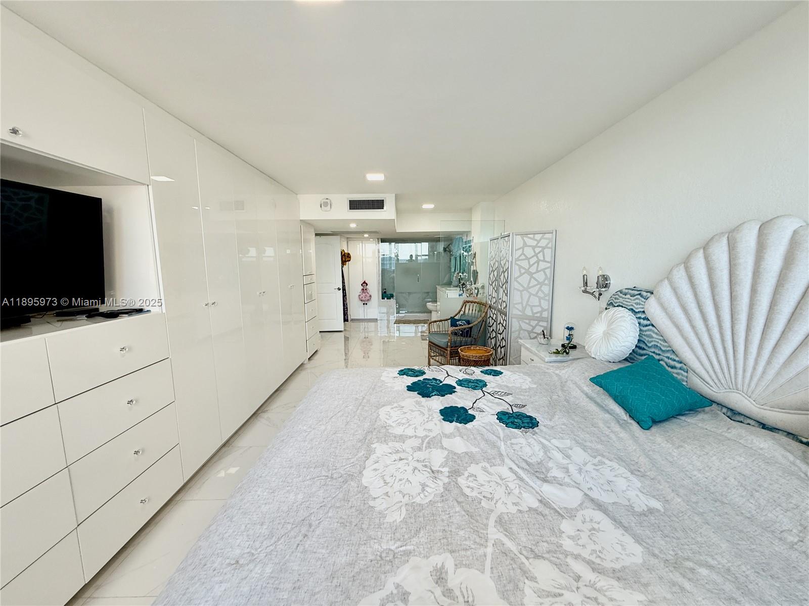 Photo of 3180 Ocean Dr  #303, Hallandale Beach, Florida, 33009 - 