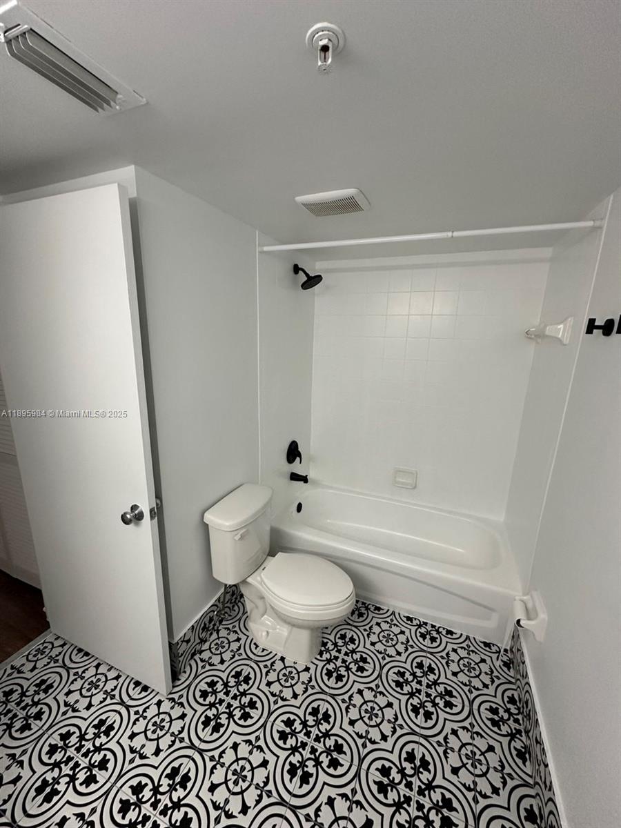 Photo of 2711 Ocean Club Blvd  #307, Hollywood, Florida, 33019 -