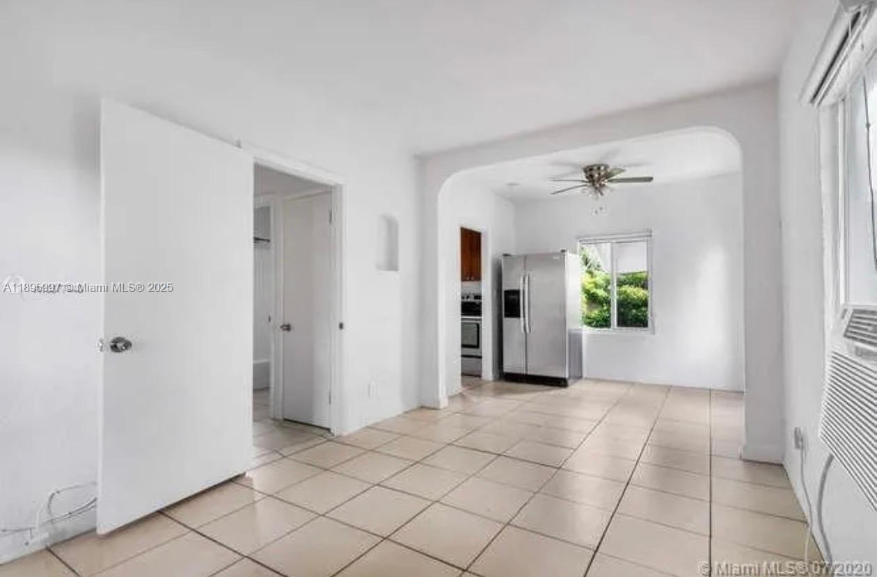 See details / sq. ft. $ 2025-10-14 0 Photo