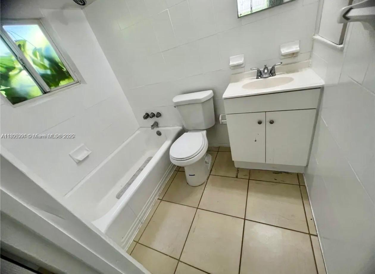 See details / sq. ft. $ 2025-10-14 0 Photo