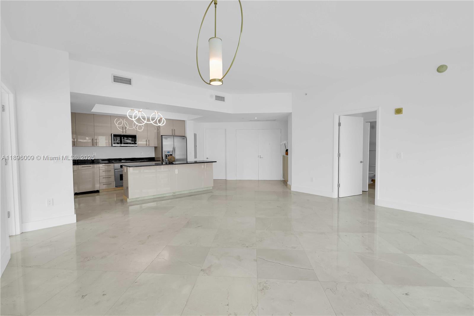 Photo of 3131 188th St  #2-1005, Aventura, Florida, 33180 - 