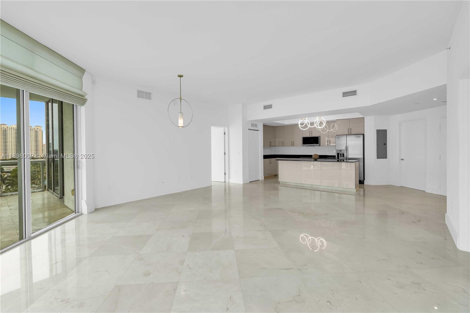 Photo of 3131 188th St  #2-1005, Aventura, Florida, 33180 - 