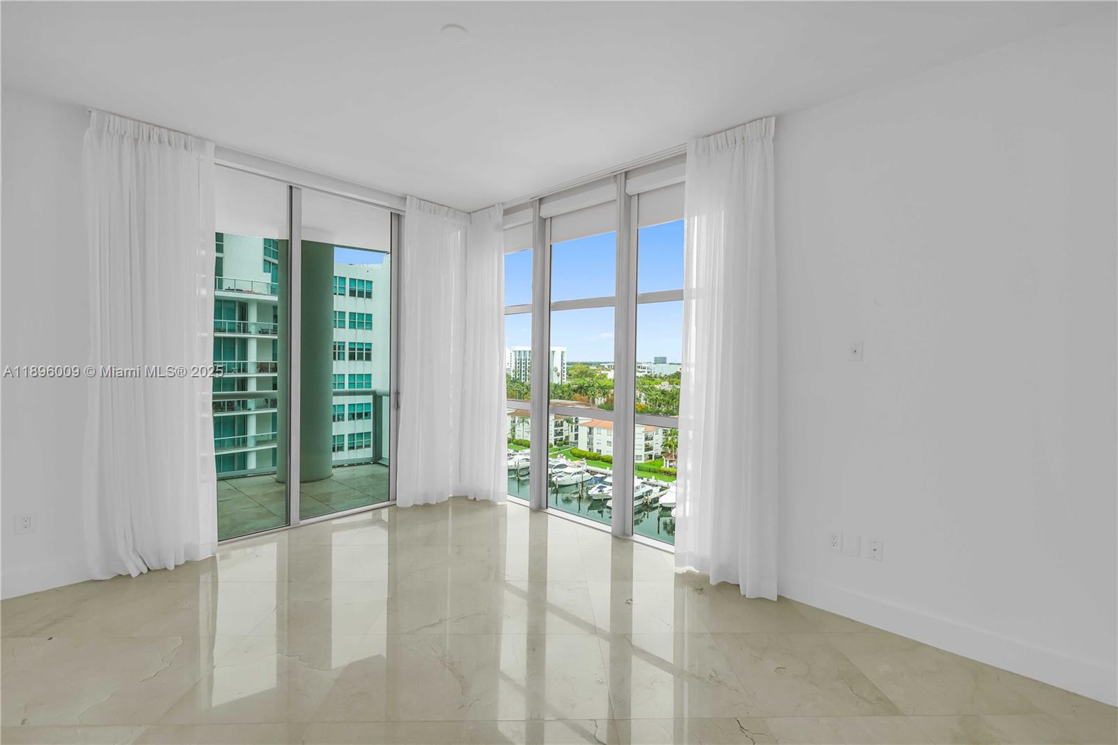 Photo of 3131 188th St  #2-1005, Aventura, Florida, 33180 - 