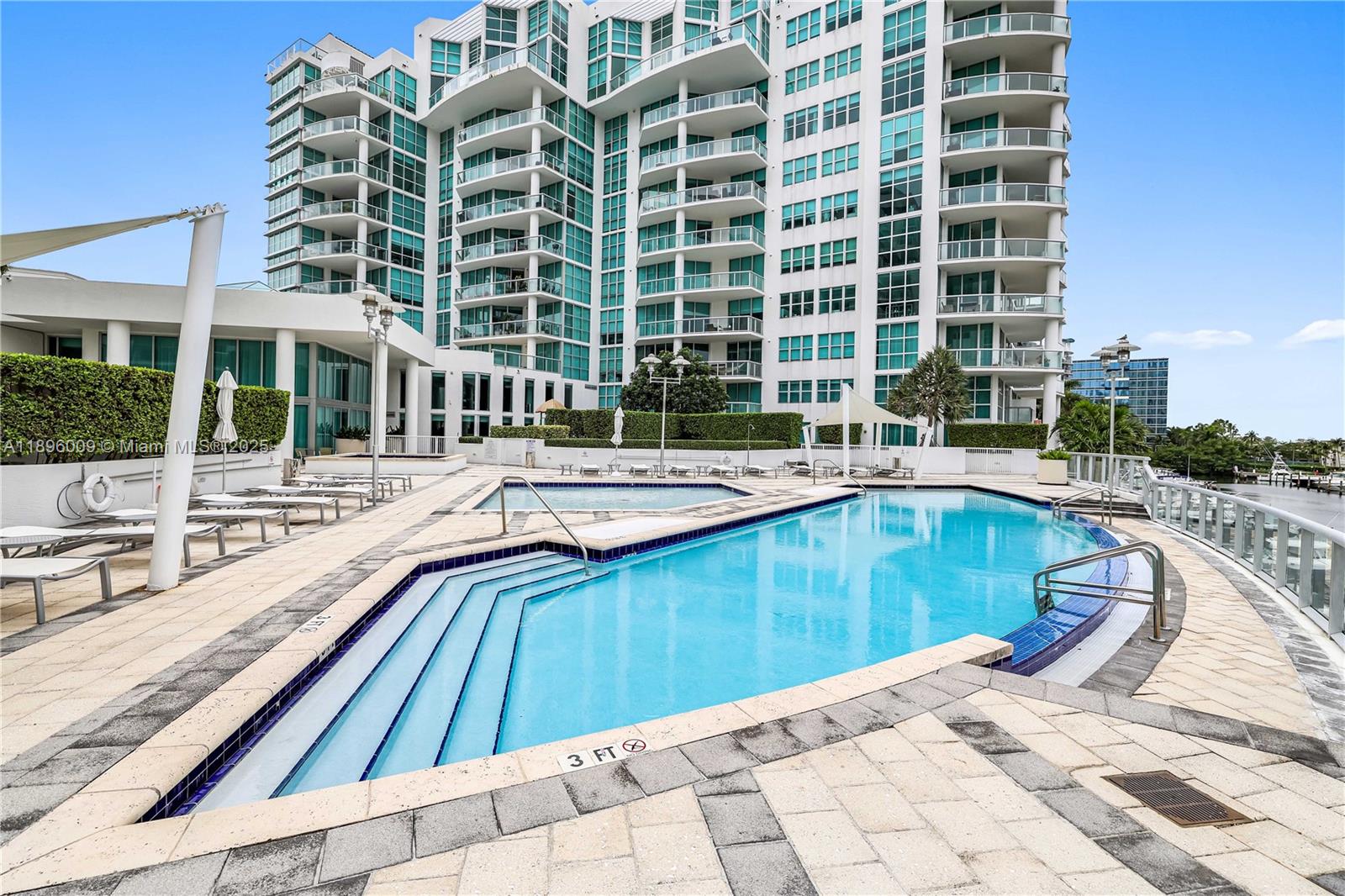 Photo of 3131 188th St  #2-1005, Aventura, Florida, 33180 - 