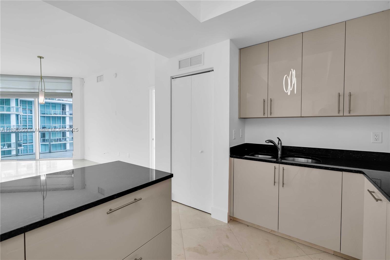Photo of 3131 188th St  #2-1005, Aventura, Florida, 33180 - 