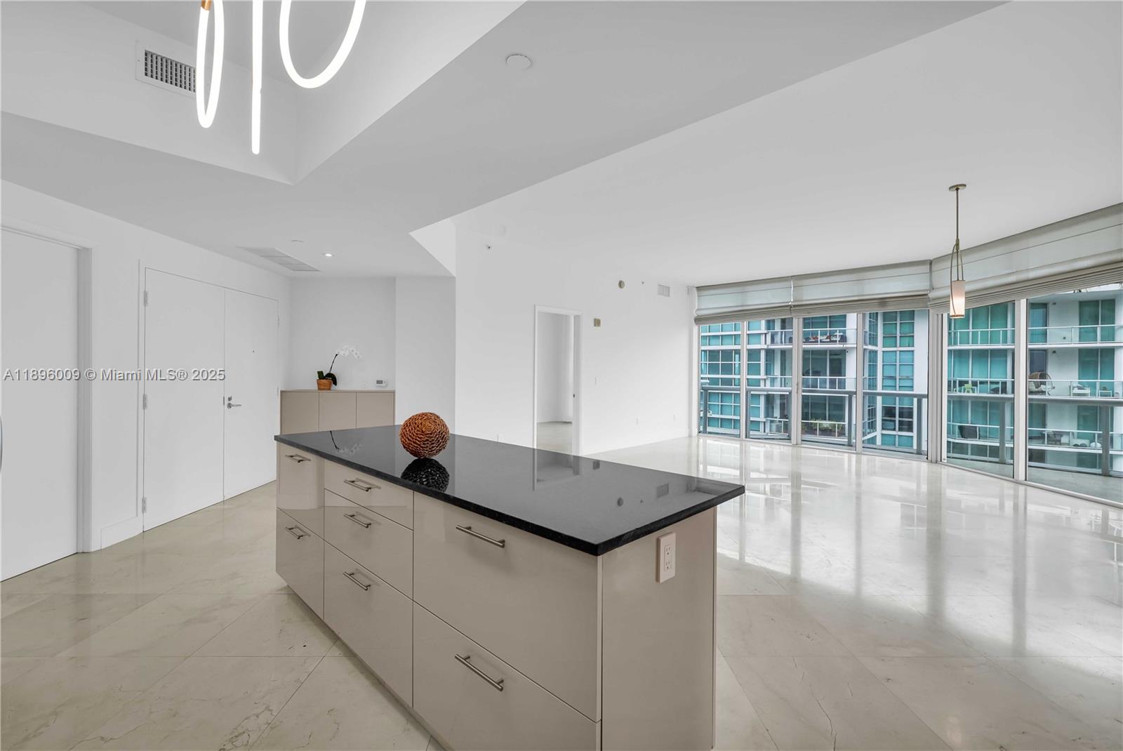 Photo of 3131 188th St  #2-1005, Aventura, Florida, 33180 - 
