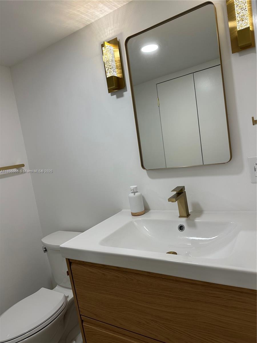 Photo of 1865 Ocean Dr  #14N, Hallandale Beach, Florida, 33009 - 