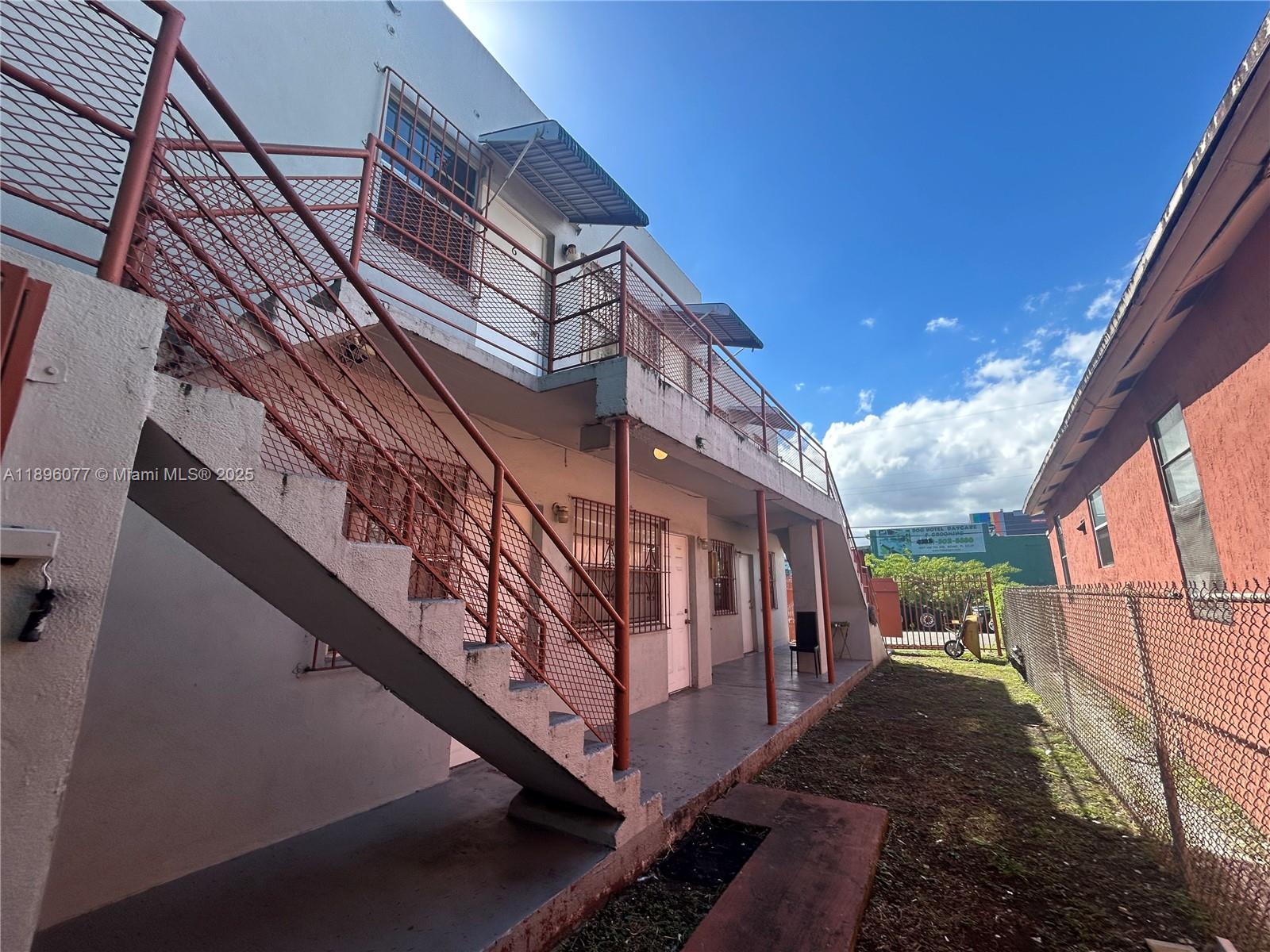 See details / sq. ft. $ 2025-10-15 0 Photo