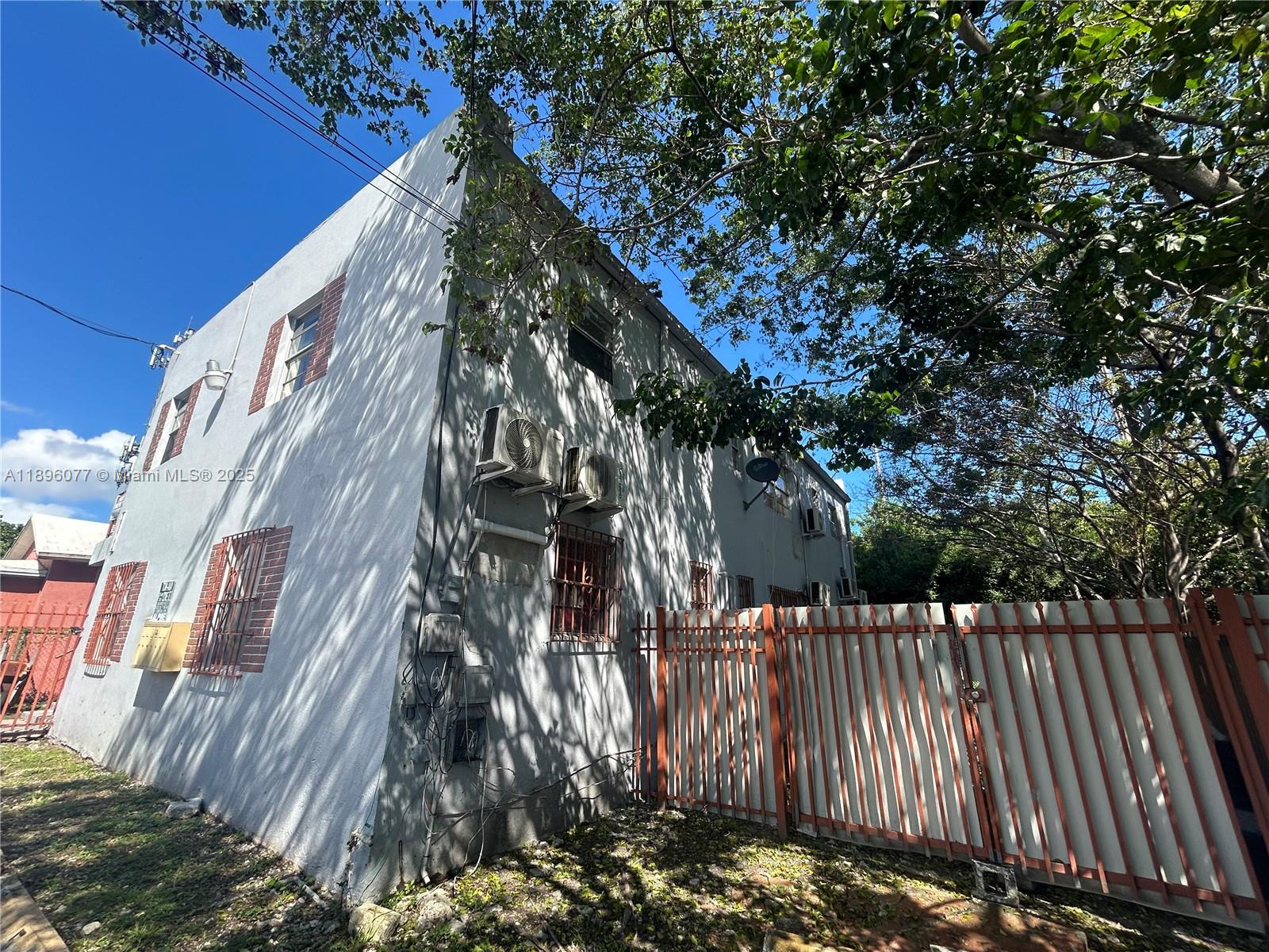 See details / sq. ft. $ 2025-10-15 0 Photo