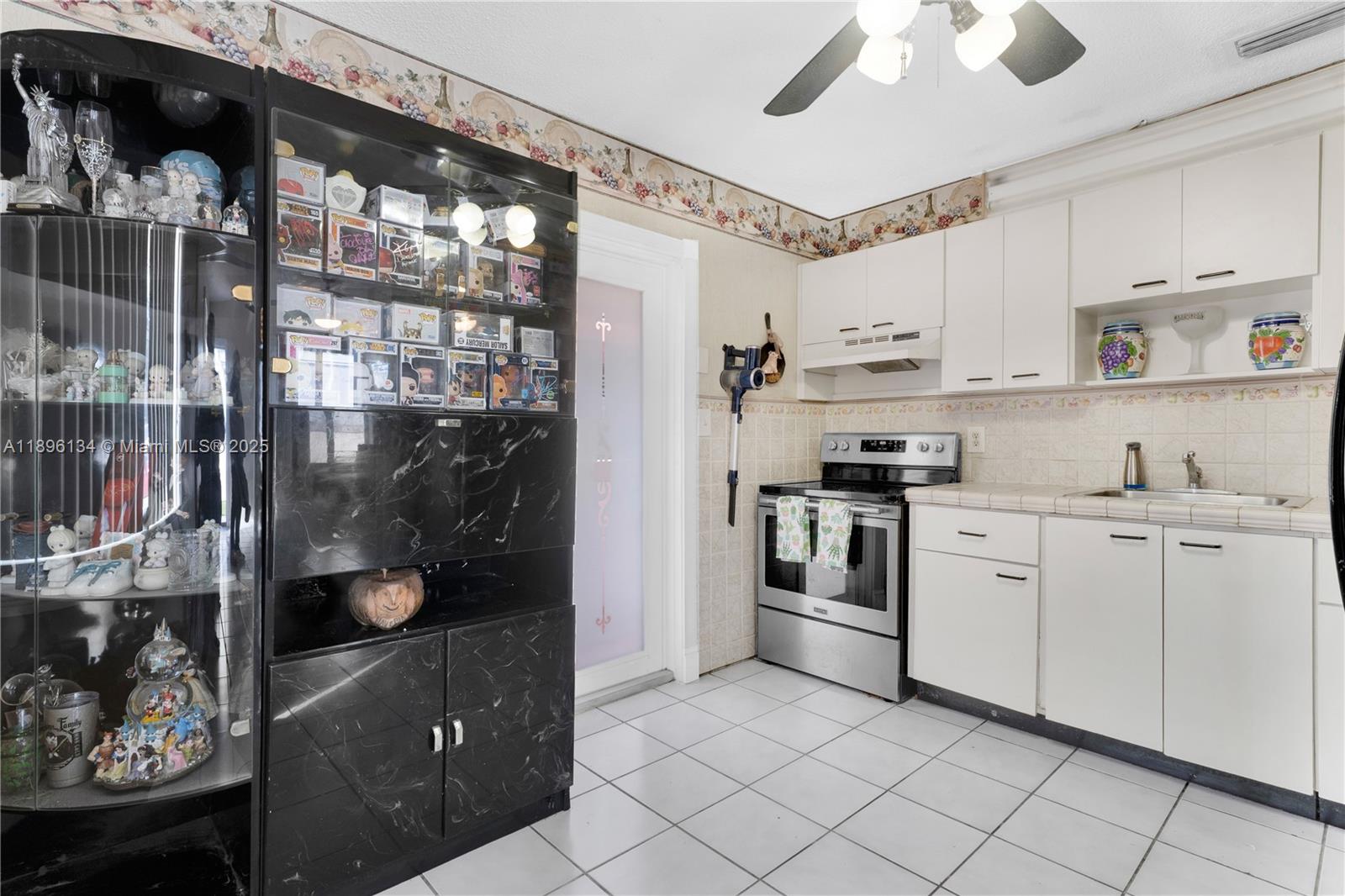 See details / 2126 sq. ft. $ 2025-10-14 0 Photo