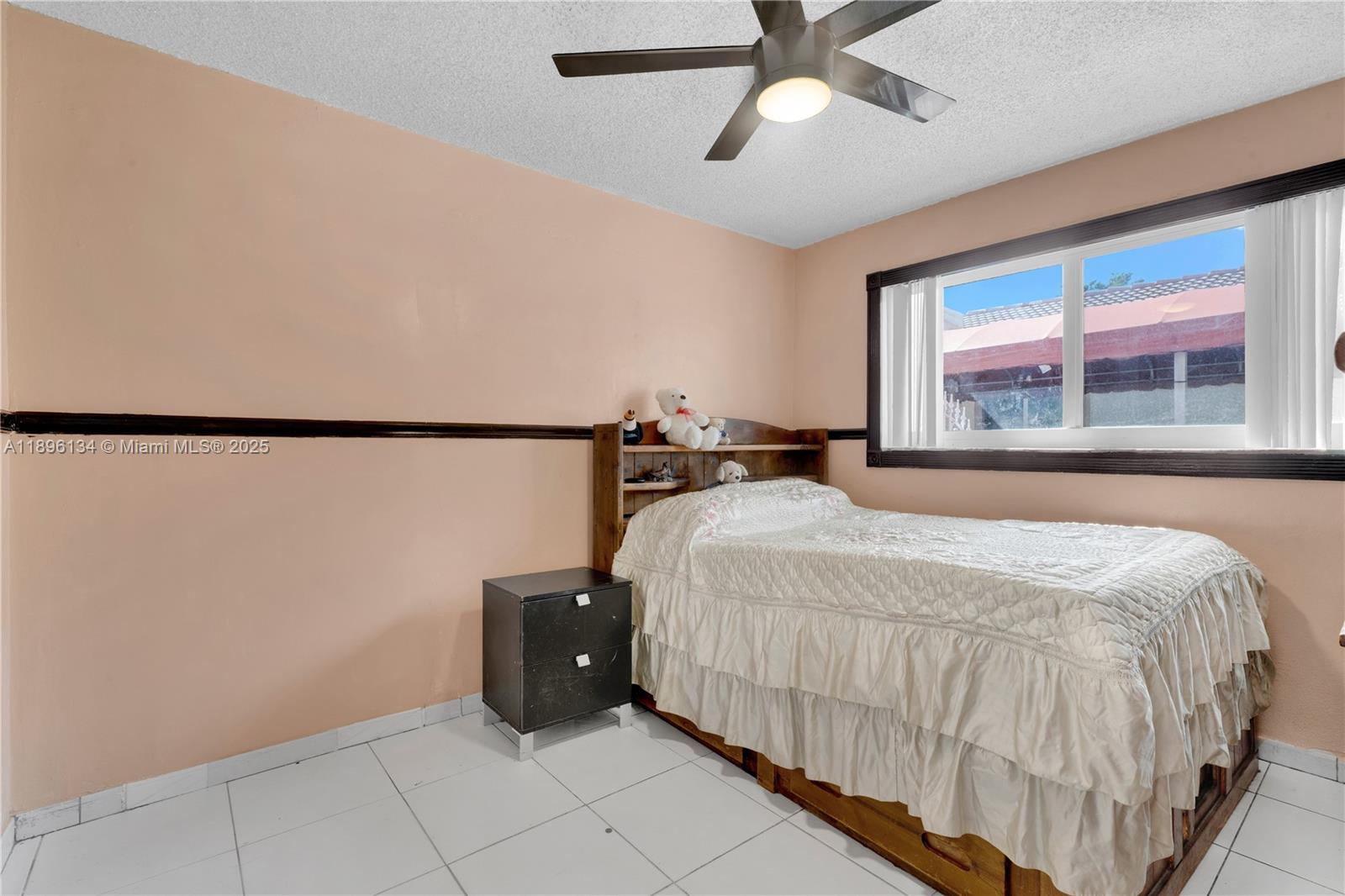 See details / 2126 sq. ft. $ 2025-10-14 0 Photo