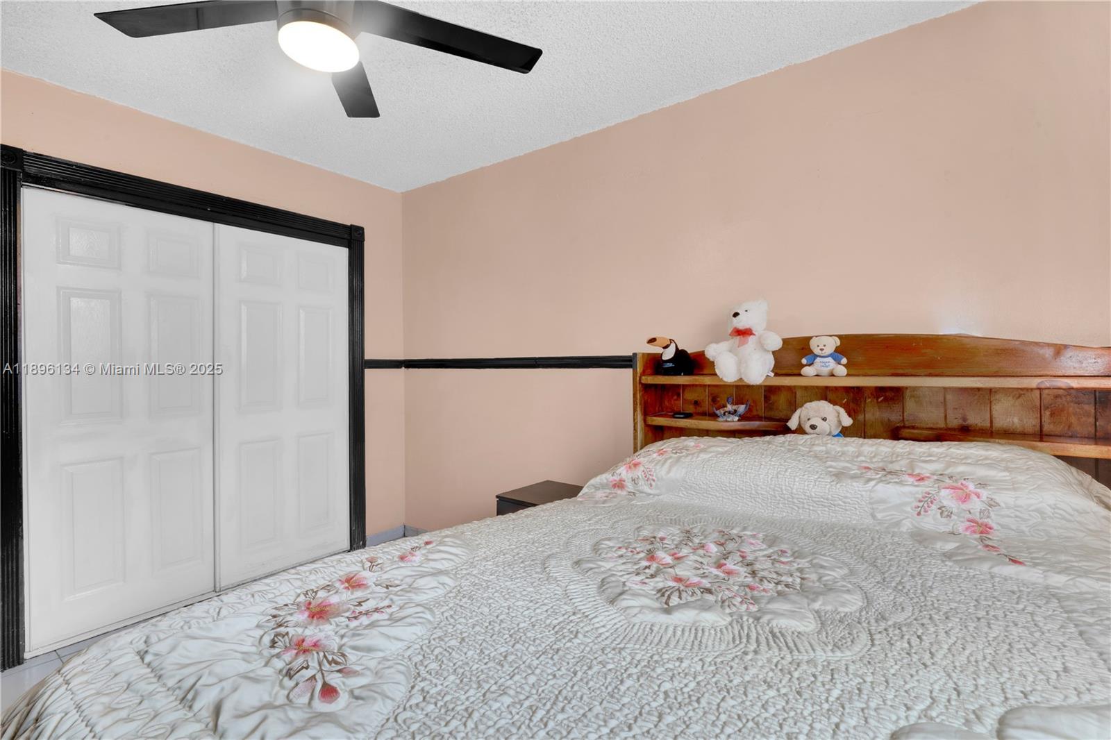 See details / 2126 sq. ft. $ 2025-10-14 0 Photo