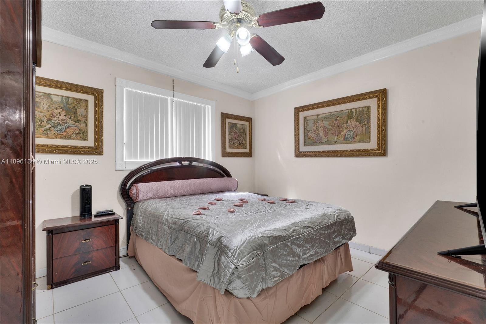 See details / 2126 sq. ft. $ 2025-10-14 0 Photo