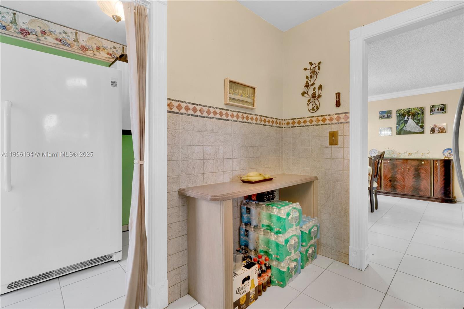 See details / 2126 sq. ft. $ 2025-10-14 0 Photo