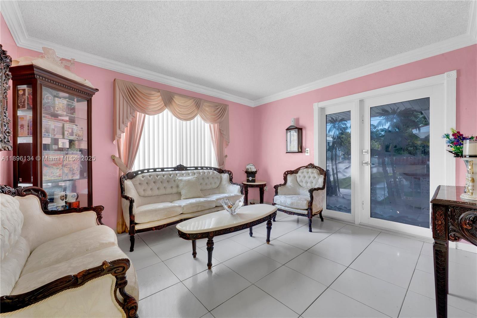 See details / 2126 sq. ft. $ 2025-10-14 0 Photo