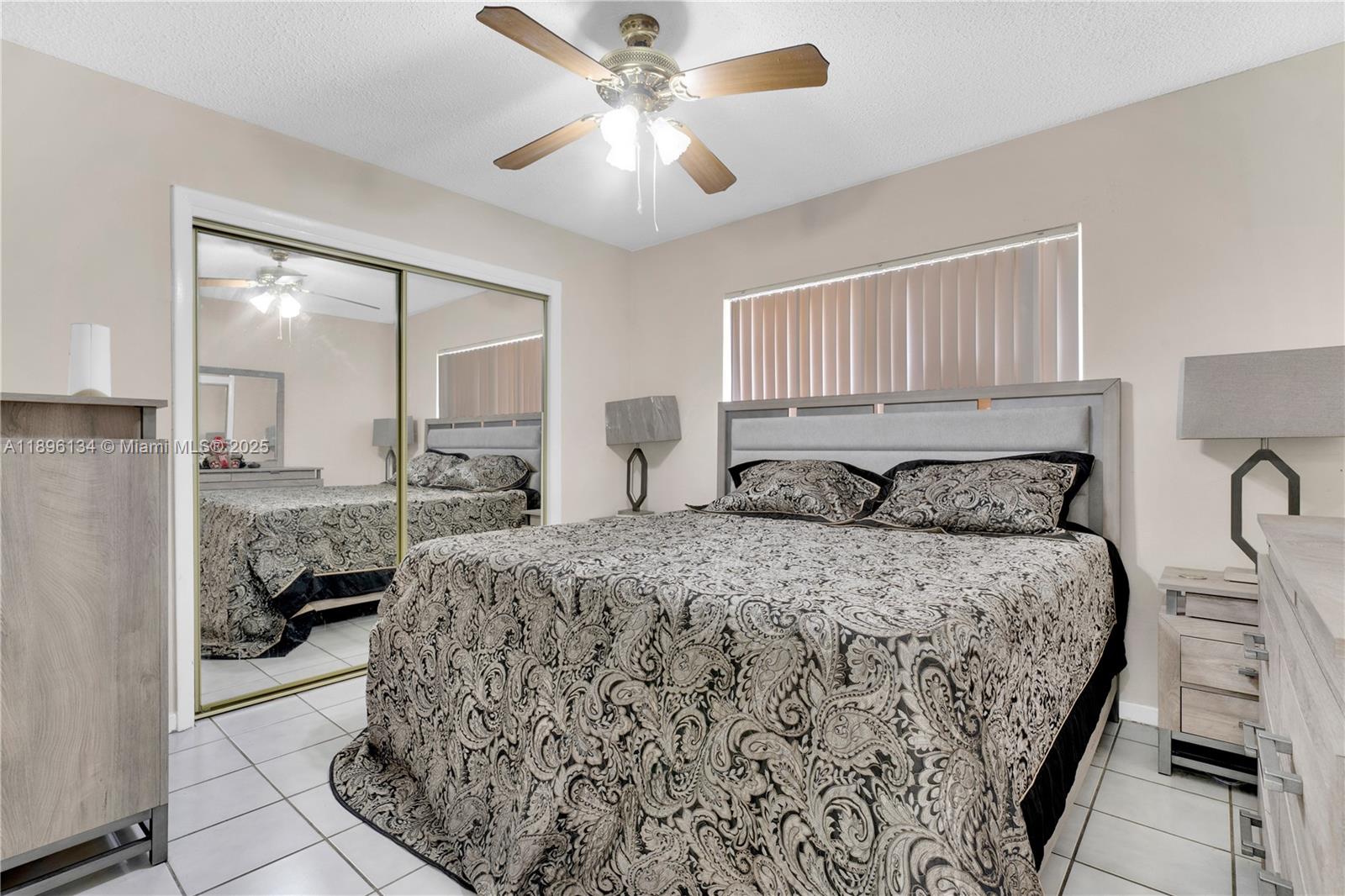 See details / 2126 sq. ft. $ 2025-10-14 0 Photo
