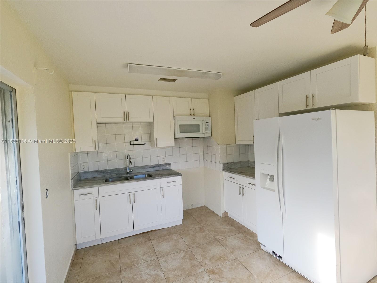 See details / 2842 sq. ft. $ 2025-10-14 0 Photo