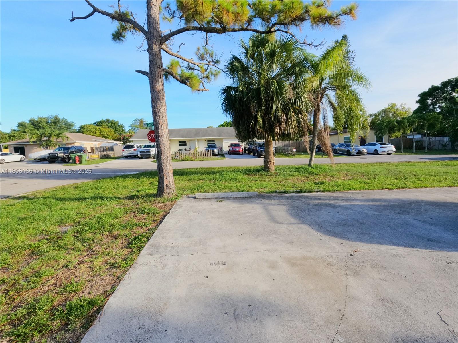 See details / 2842 sq. ft. $ 2025-10-14 0 Photo