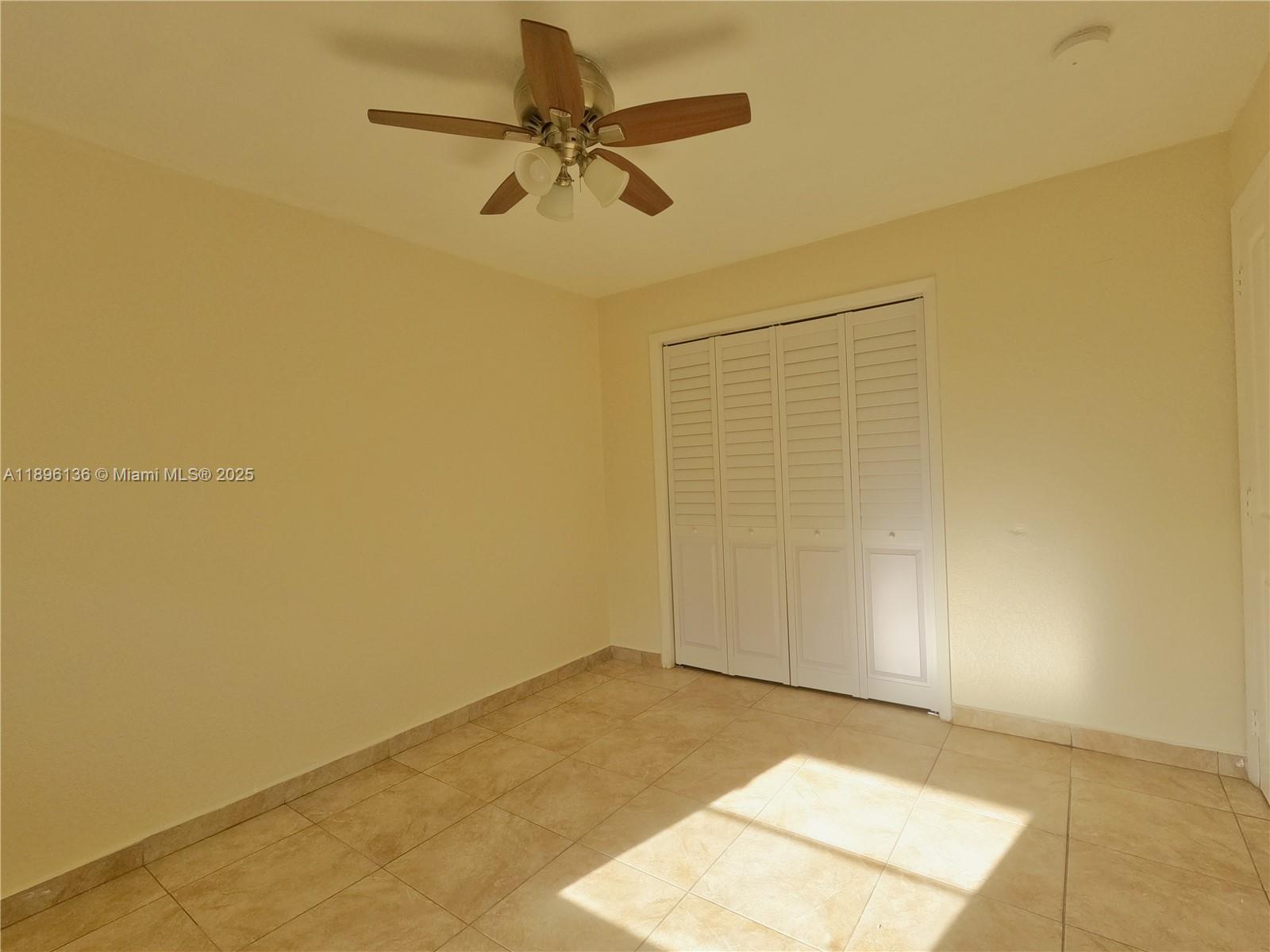 See details / 2842 sq. ft. $ 2025-10-14 0 Photo
