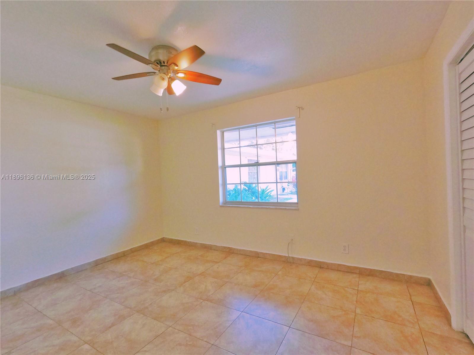 See details / 2842 sq. ft. $ 2025-10-14 0 Photo