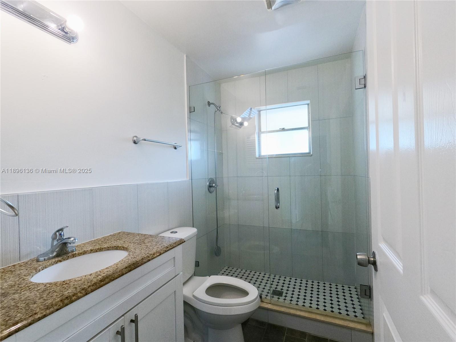 See details / 2842 sq. ft. $ 2025-10-14 0 Photo