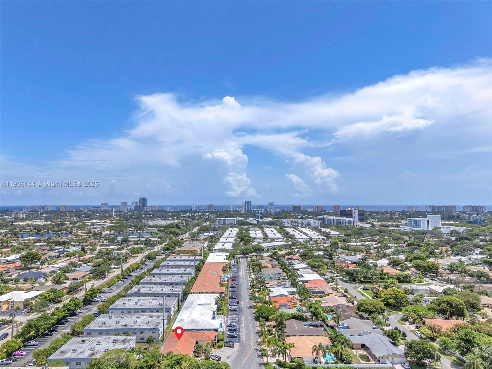 See details / 690 sq. ft. $ 2025-10-14 0 Photo