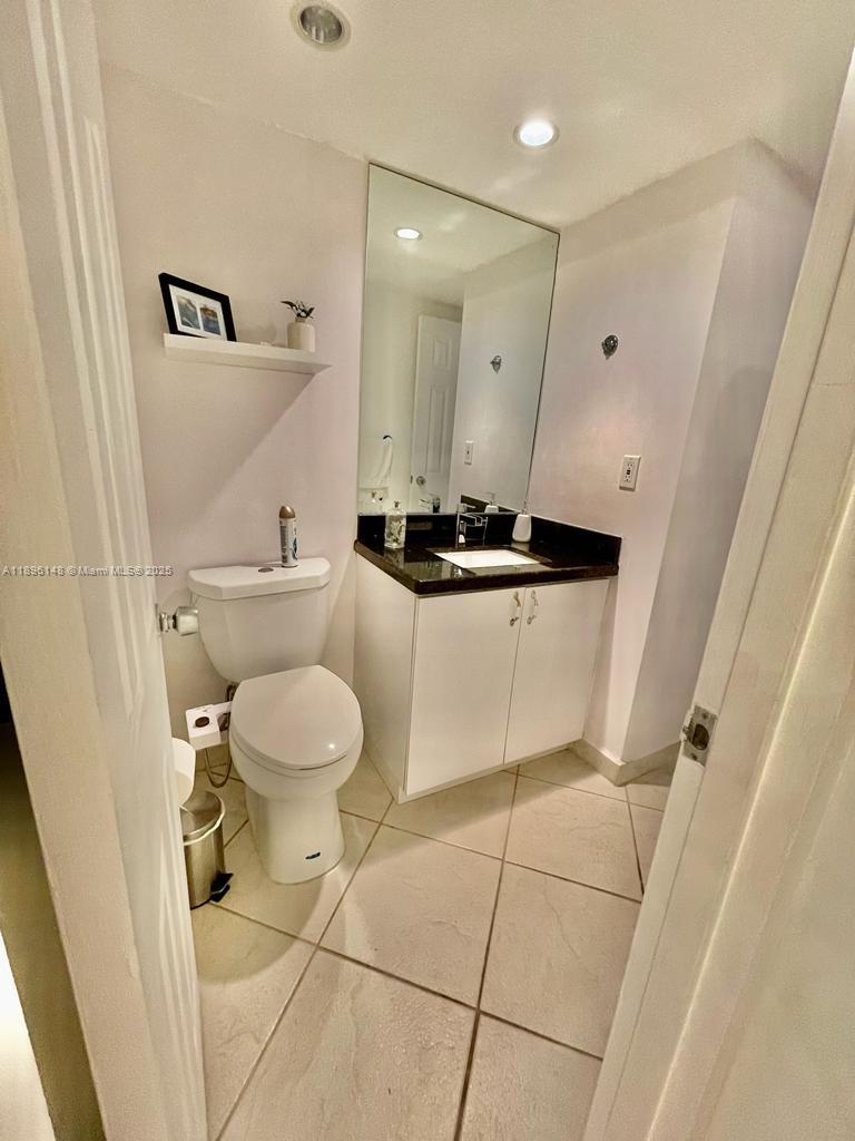 Photo of 2030 Ocean Dr  #801, Hallandale Beach, Florida, 33009 - 
