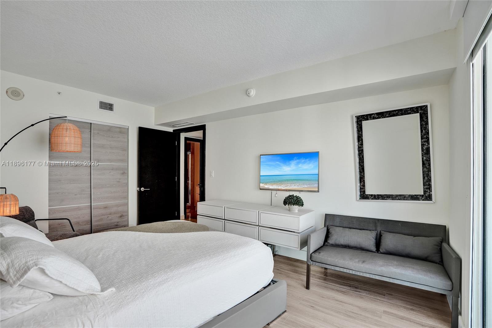 Photo of 150 Sunny Isles Blvd  #1-1601, Sunny Isles Beach, Florida, 33160 - 