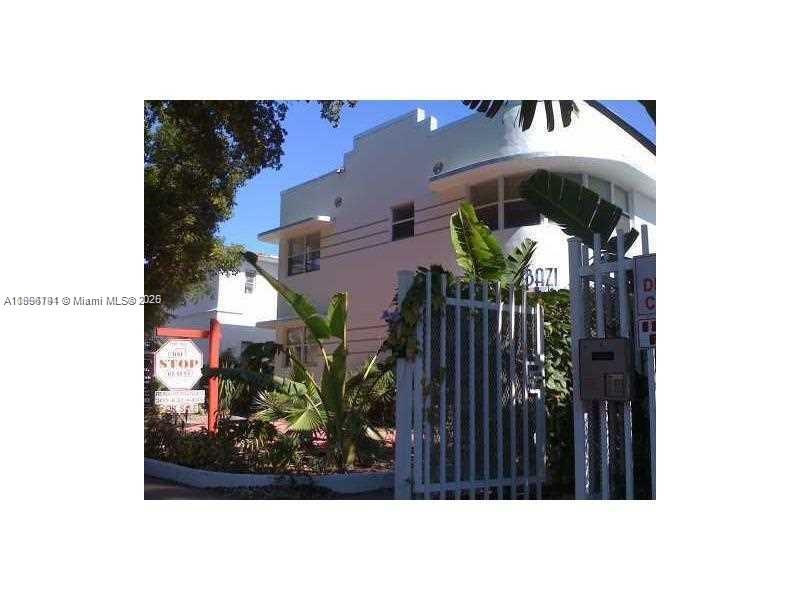 See details / sq. ft. $ 2025-10-14 0 Photo