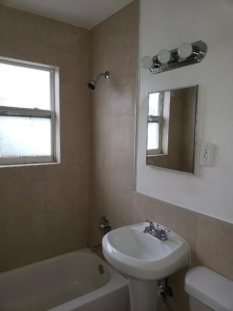   /   sq. ft. $ 2025-10-14 0 Photo