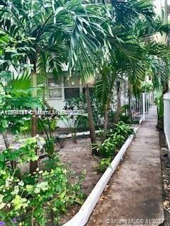 See details / sq. ft. $ 2025-10-14 0 Photo