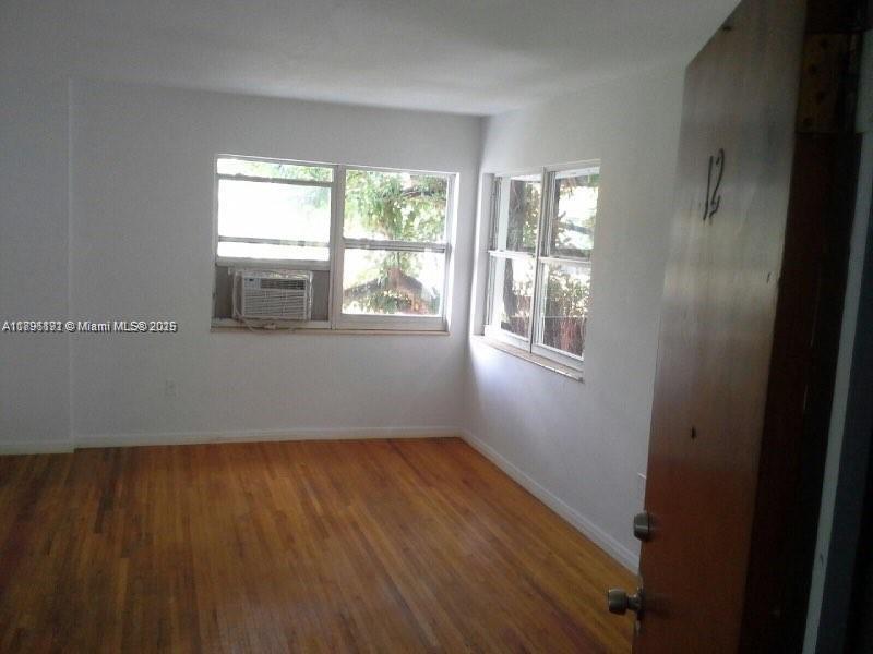 See details / sq. ft. $ 2025-10-14 0 Photo