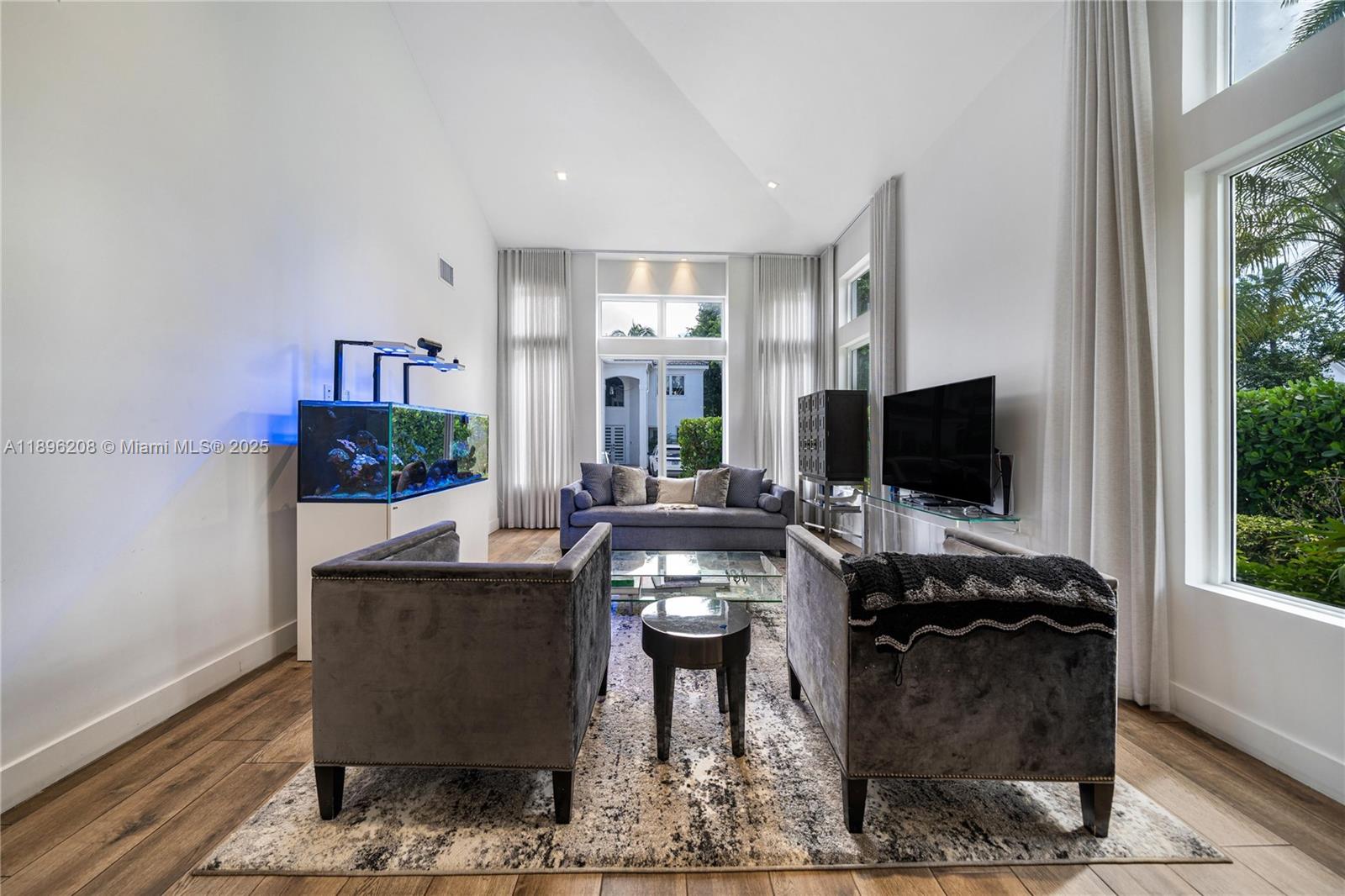 Photo of 3703 199th St (3703), Aventura, Florida, 33180 -