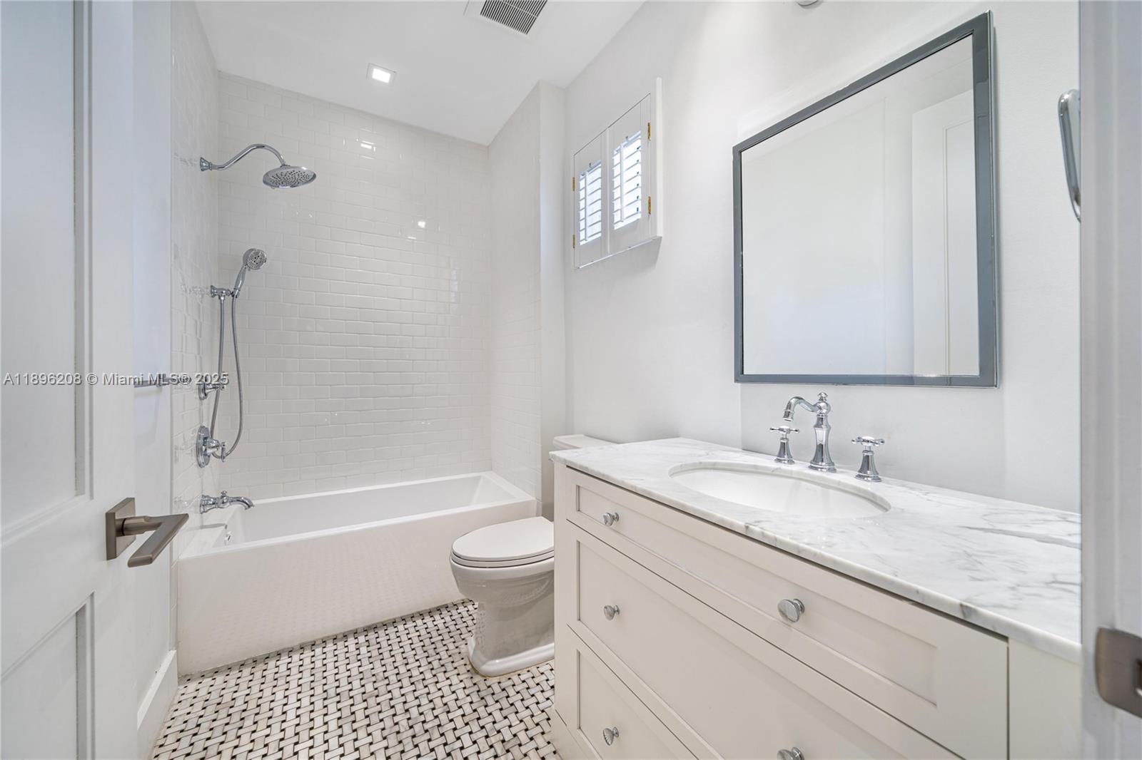 Photo of 3703 199th St (3703), Aventura, Florida, 33180 -